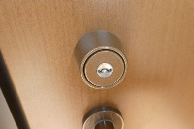 【セキュリティ】 | ＣＲＯＷＤ真備Ⅱ | オプナスキー