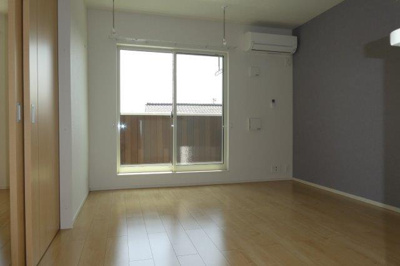 【居間・リビング】 | ＣＲＯＷＤ真備Ⅱ