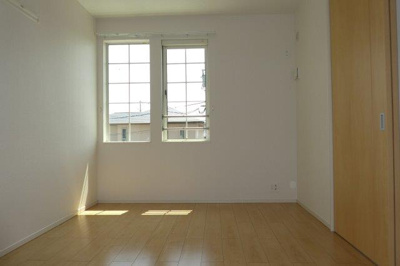 【洋室】 | ＣＲＯＷＤ真備Ⅱ