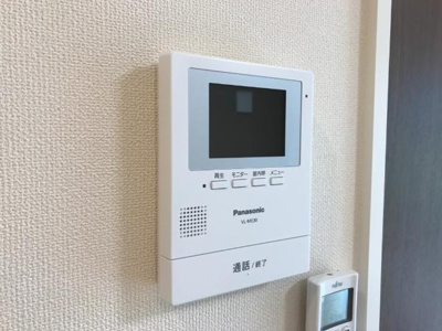 【セキュリティ】 | グランベル・ハウス | カメラ付インターホン