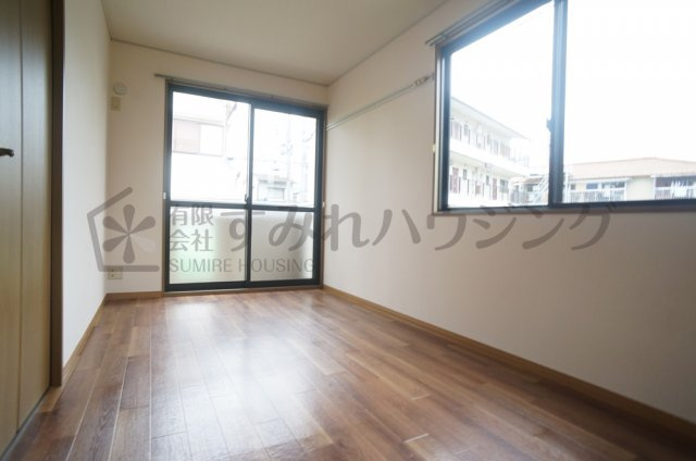 ラーク加茂の寝室|参考、同建物・同間取りの号室