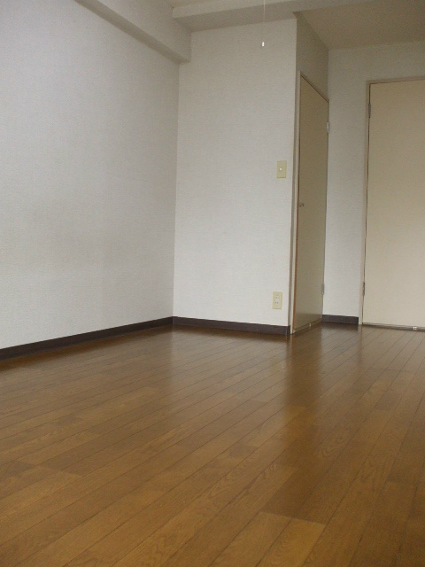 パーシモン高円寺の居間・リビング