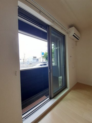 【バルコニー】 | ジュネス・Ｍ | 開放的で明るい空間を演出してくれるバルコニーです