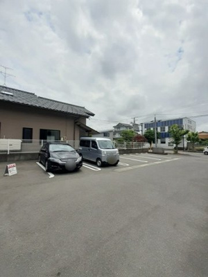 【駐車場】 | ジュネス・Ｍ | 駐車場に車を止められます