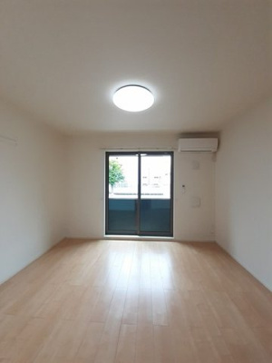 【居間・リビング】 | ジュネス・Ｍ | ゆったりとした居間です