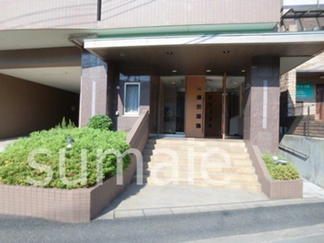 ディアプレイスのエントランス|エントランス