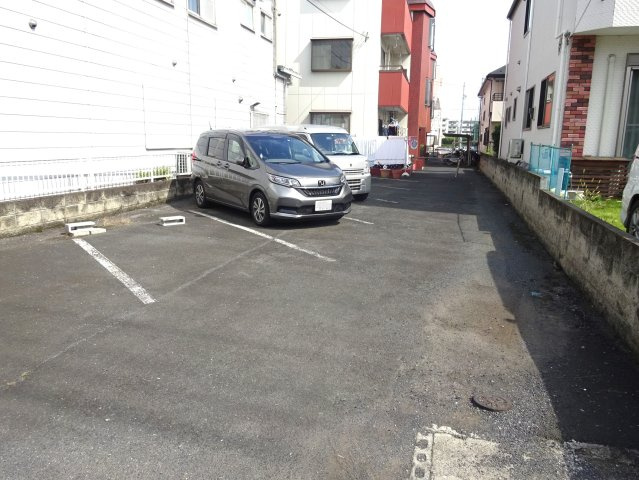 レナジア杉戸の駐車場