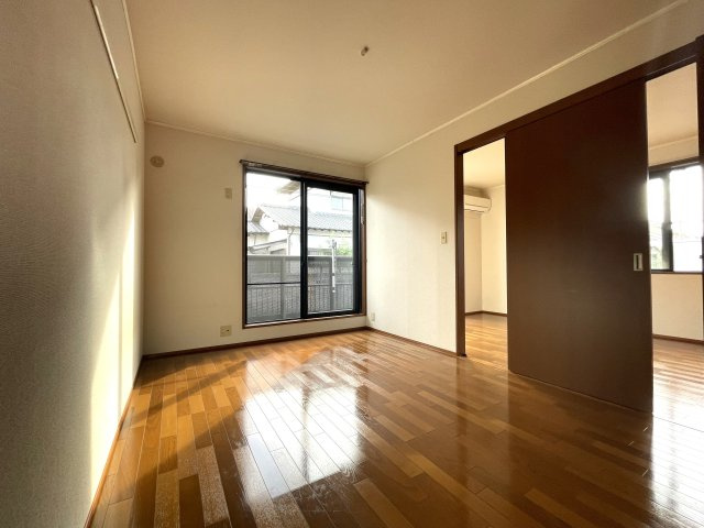 メゾンミレニアムの洋室