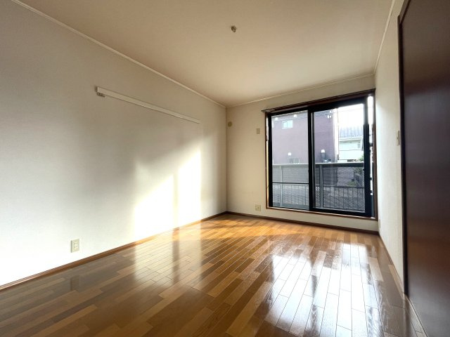 メゾンミレニアムの洋室