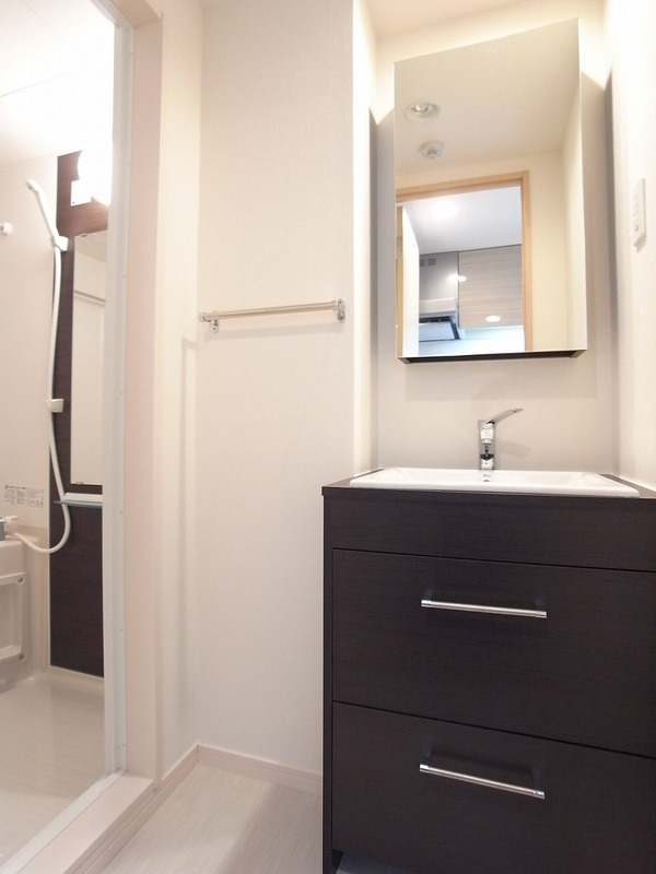 リブリ・La Luceの独立洗面台