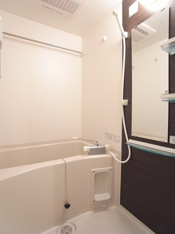 リブリ・La Luceの浴室