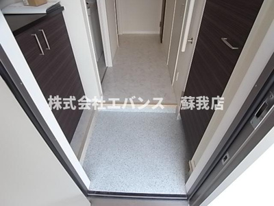 【玄関】 | ウィングガーデンA棟 | ゆったりとした玄関です