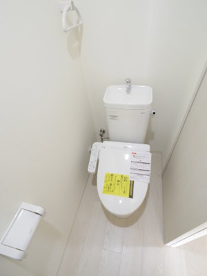 【トイレ】 | グリーンパークみその | 新品・温水洗浄便座付き