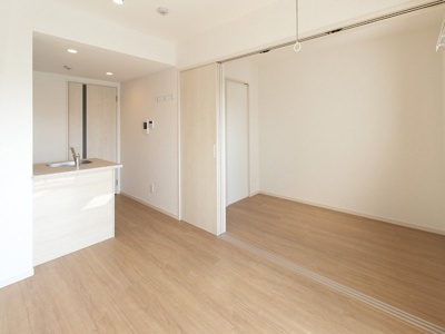 【居間・リビング】 | 仲介手数料半額！HPに初期費用掲載！「プライスホーム」で検索！リアンレガーロ室見ステーション