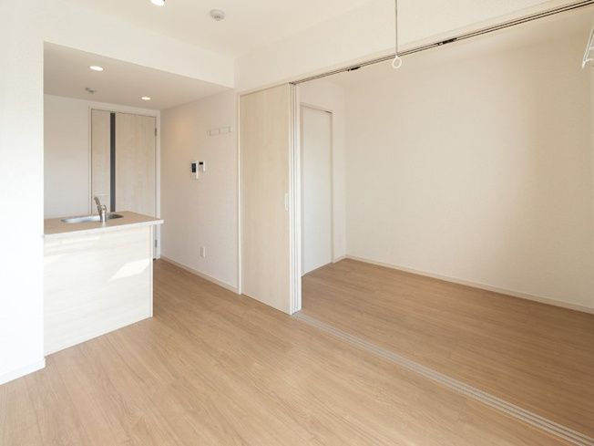 【居間・リビング】 | 仲介手数料半額！HPに初期費用掲載！「プライスホーム」で検索！リアンレガーロ室見ステーション