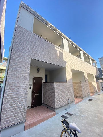 CROUD甲子園里中町の外観