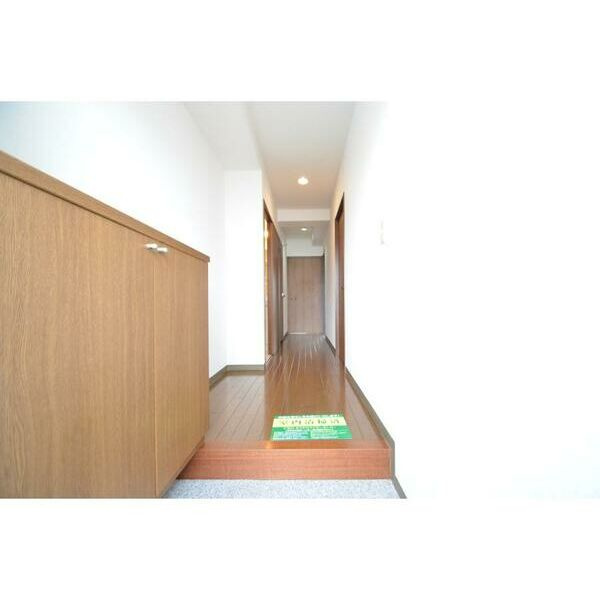 光明池サニーハイツの玄関|ゆったりとした玄関です