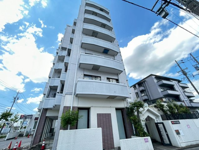 イーストガーデン ポプラ館の外観