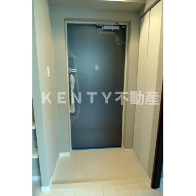 【玄関】 | ソラーニ目黒不動前 | 明るい玄関です