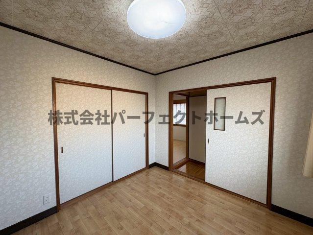 枚方市藤田町戸建　賃貸の居間・リビング|おしゃれなリビングです