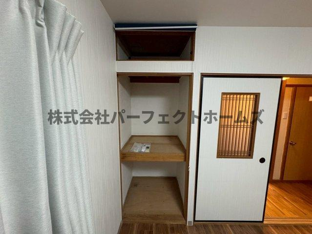 枚方市藤田町戸建　賃貸の収納|こまごまとしたものを収納できそうですね