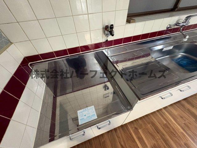 枚方市藤田町戸建　賃貸のキッチン|キッチンでお料理をお楽しみください