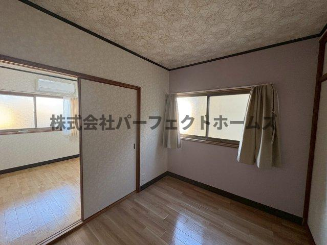 枚方市藤田町戸建　賃貸の居間・リビング|使いやすい居間です