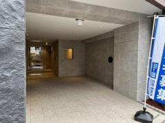 プラナ北上野のエントランス