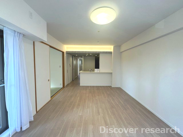 ルネ ファンタグラーレ府中是政の居間・リビング|【LDK（約15.8帖）】