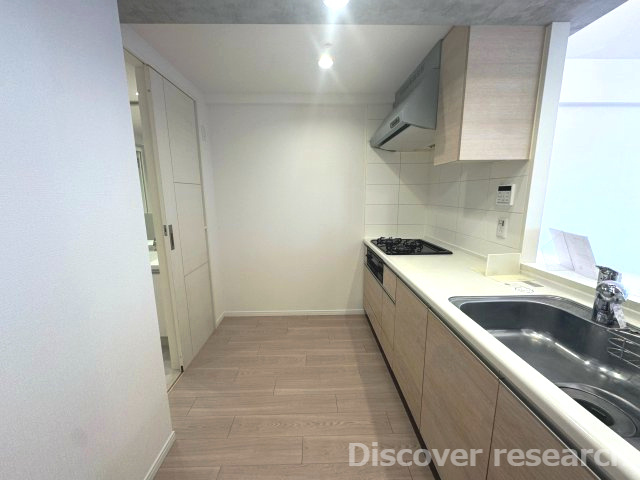 ルネ ファンタグラーレ府中是政のキッチン