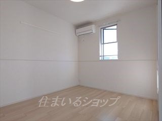 広島市安佐北区口田南１丁目のアパートの寝室|寝室にもエアコンあり