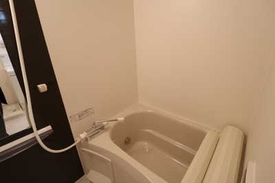 【浴室】 | レフィナードB