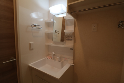 【洗面所】 | レフィナードB