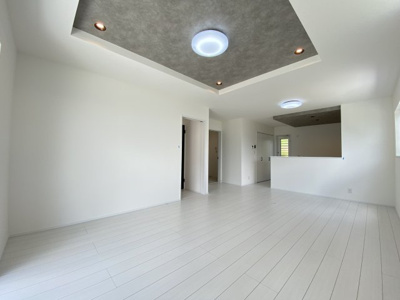 【居間・リビング】 | 八重瀬町東風平Ⅲ（全2棟） | ※同施工会社写真です　