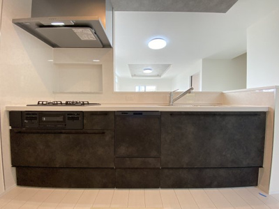 【キッチン】 | 八重瀬町東風平Ⅲ（全2棟） | ※同施工会社写真です　