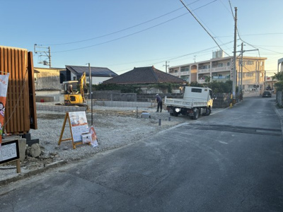 【前面道路含む現地写真】 | 八重瀬町東風平Ⅲ（全2棟） | ※西側公道5.1m♪