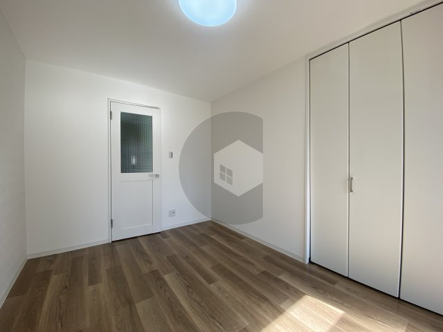 栗山マンションの居間・リビング