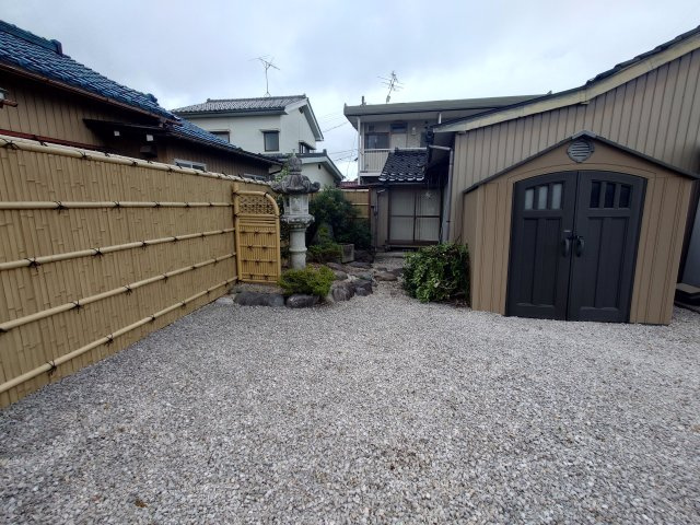 大町平屋の庭