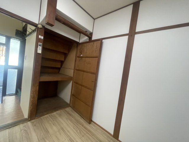 東垂水2丁目連棟戸建の収納