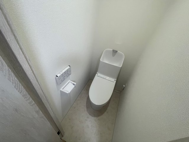 東垂水2丁目連棟戸建のトイレ