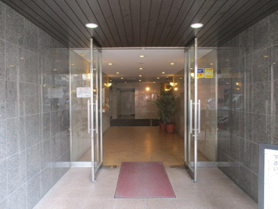 【エントランス】 | 新大阪第１ダイヤモンドマンション | きれいなエントランスです