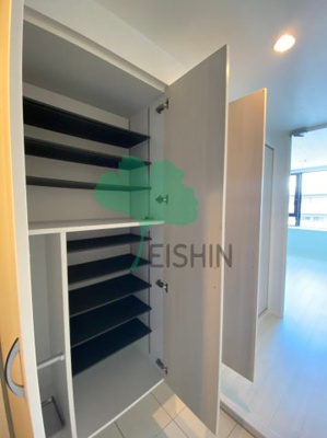 【玄関】 | エンクレスト博多PREMIER（エンクレスト博多プレミア） | 下駄箱もしっかりついてます！