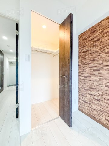 エルグランド久留米の収納|ウォークインクローゼットなので収納豊富です♪