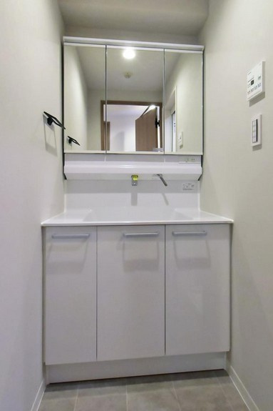 【独立洗面台】