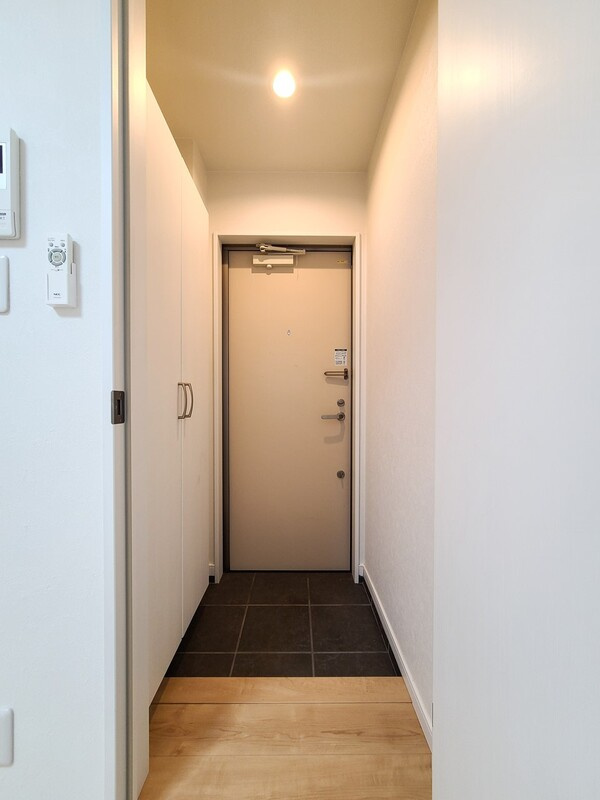 ブランシュール板橋の玄関