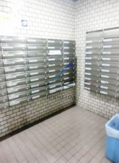 上野ロイヤルハイツのその他共用部分|集合ポストです。