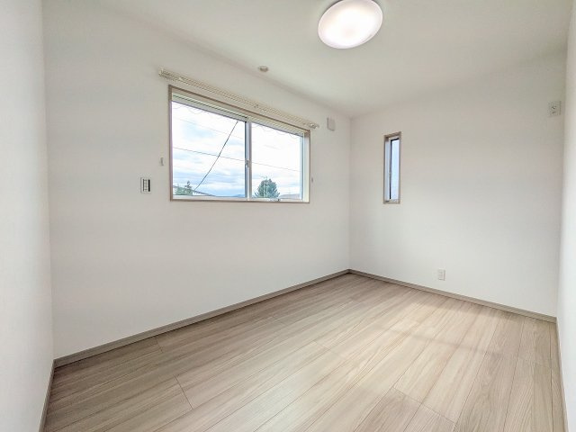 八王子市　楢原町　新築一戸建ての洋室|～2階5.06帖の洋室です～
