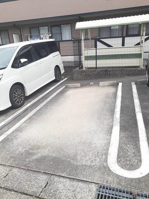 エスポア－ルの駐車場