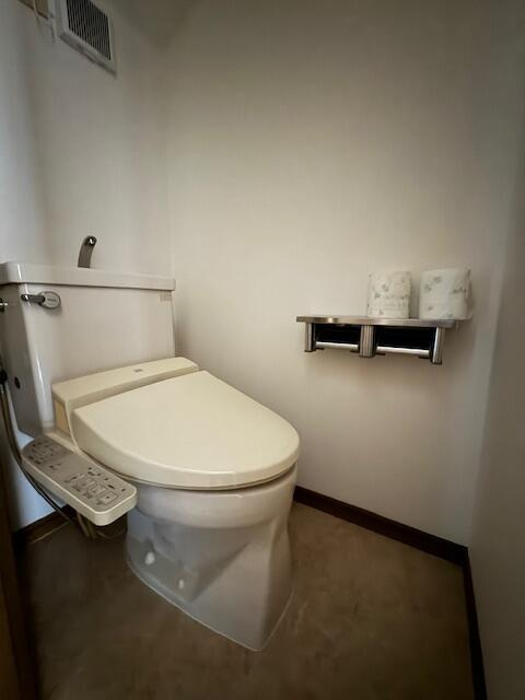 リラ・ピラミゼのトイレ