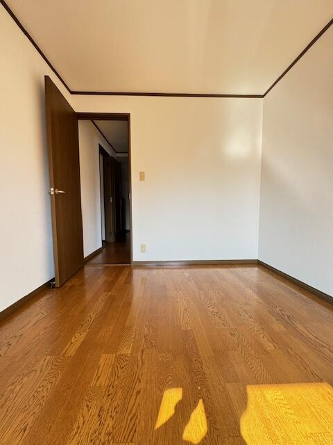 リラ・ピラミゼの洋室